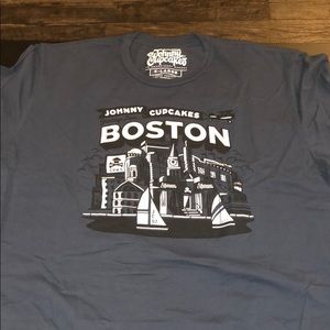 Johnny Cupcakes Boston skyline T-shirt